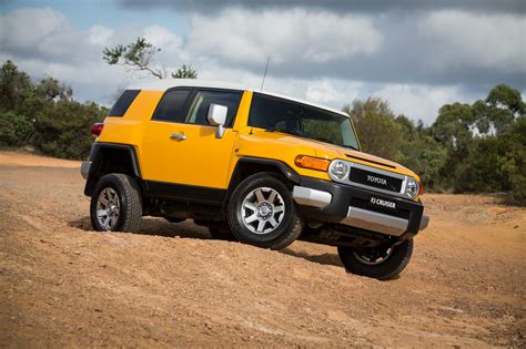 Toyota FJ Cruiser engine oil capacity (USA)